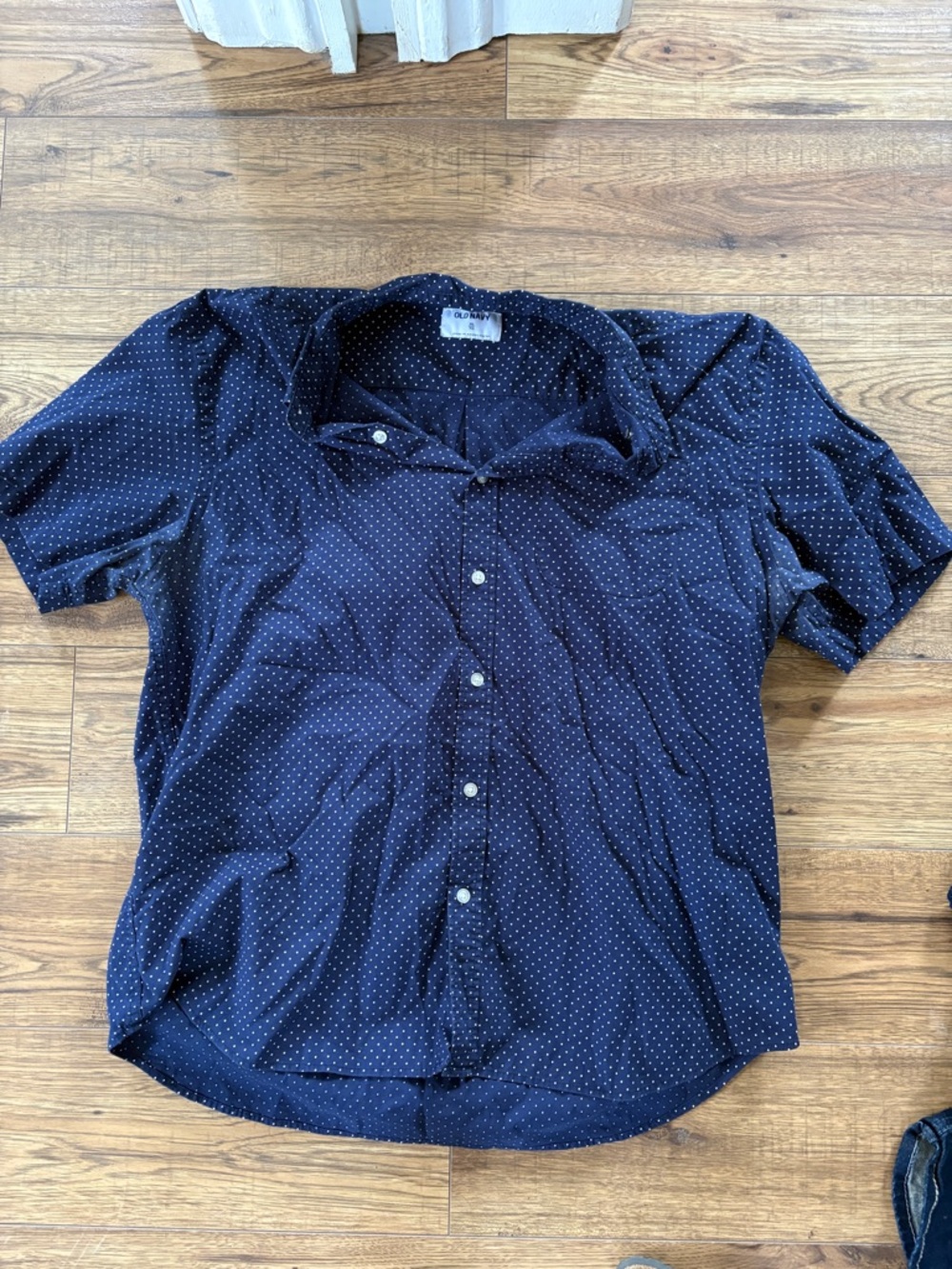 Old Navy Navy Blue Short-Sleeve Button-Down with White Microdots
